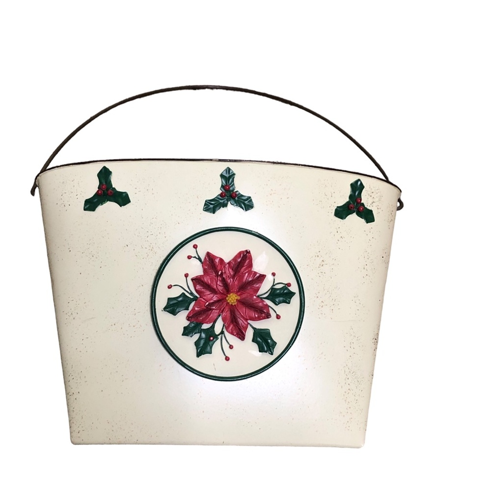 VINTAGE Metal Christmas Wall Pocket Holder Flower Planter Wall Door Decor
